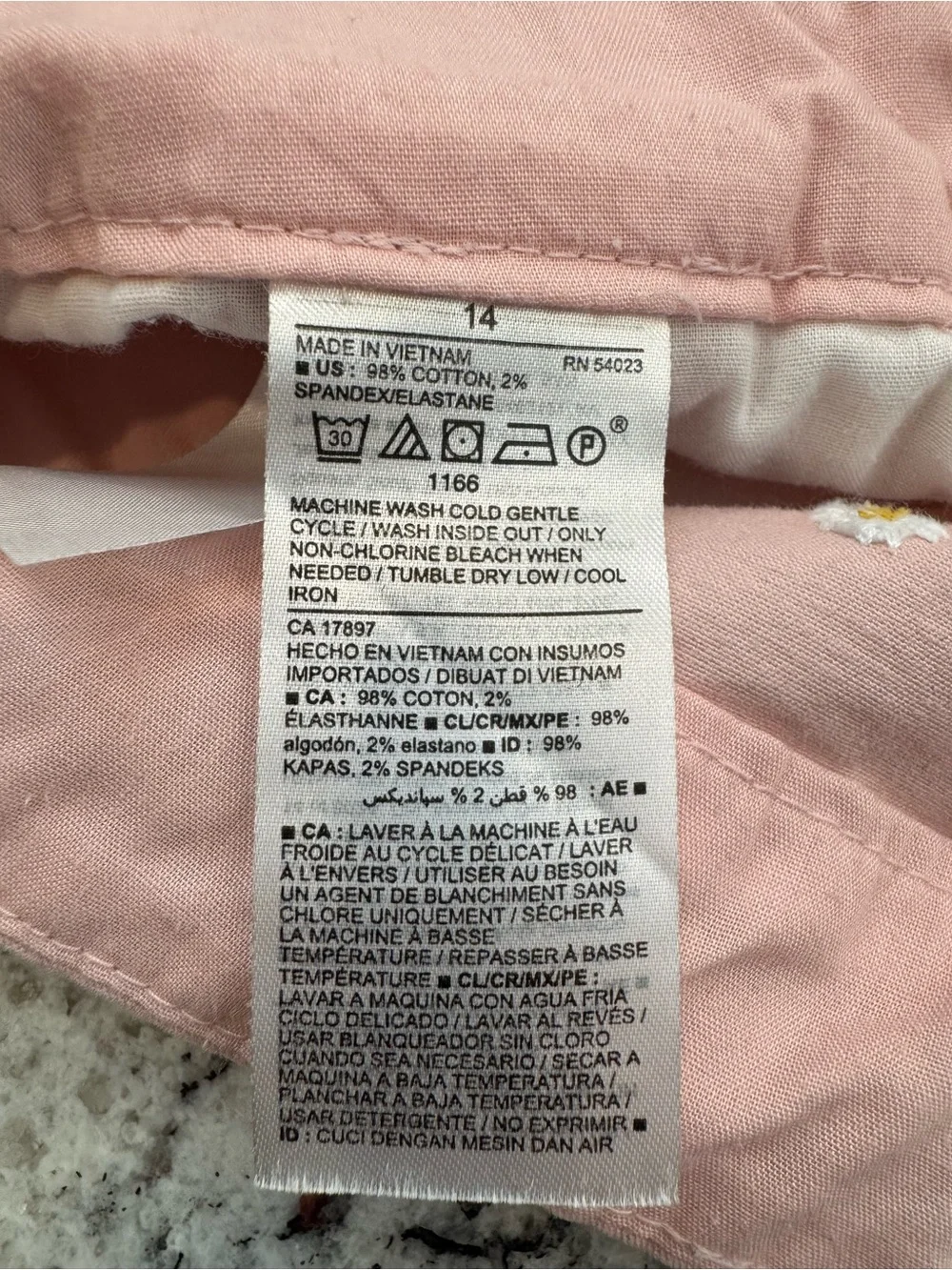 Old Navy Pink Daisy Embroidered Mid-Rise Everyday Shorts Women’s 14